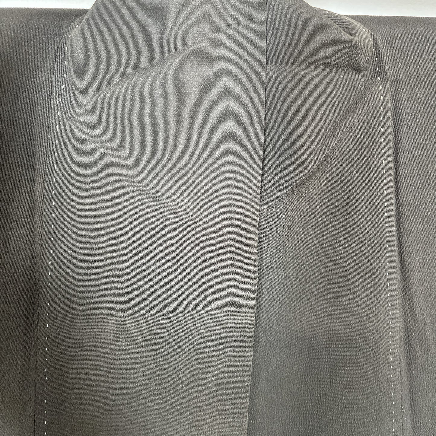 K111576　アンティーク黒留袖　扇　紅絹裏　刺繍