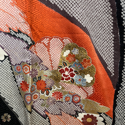 K110756　振袖　絞り　吉祥花文様　黒