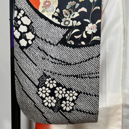 K110756　振袖　絞り　吉祥花文様　黒