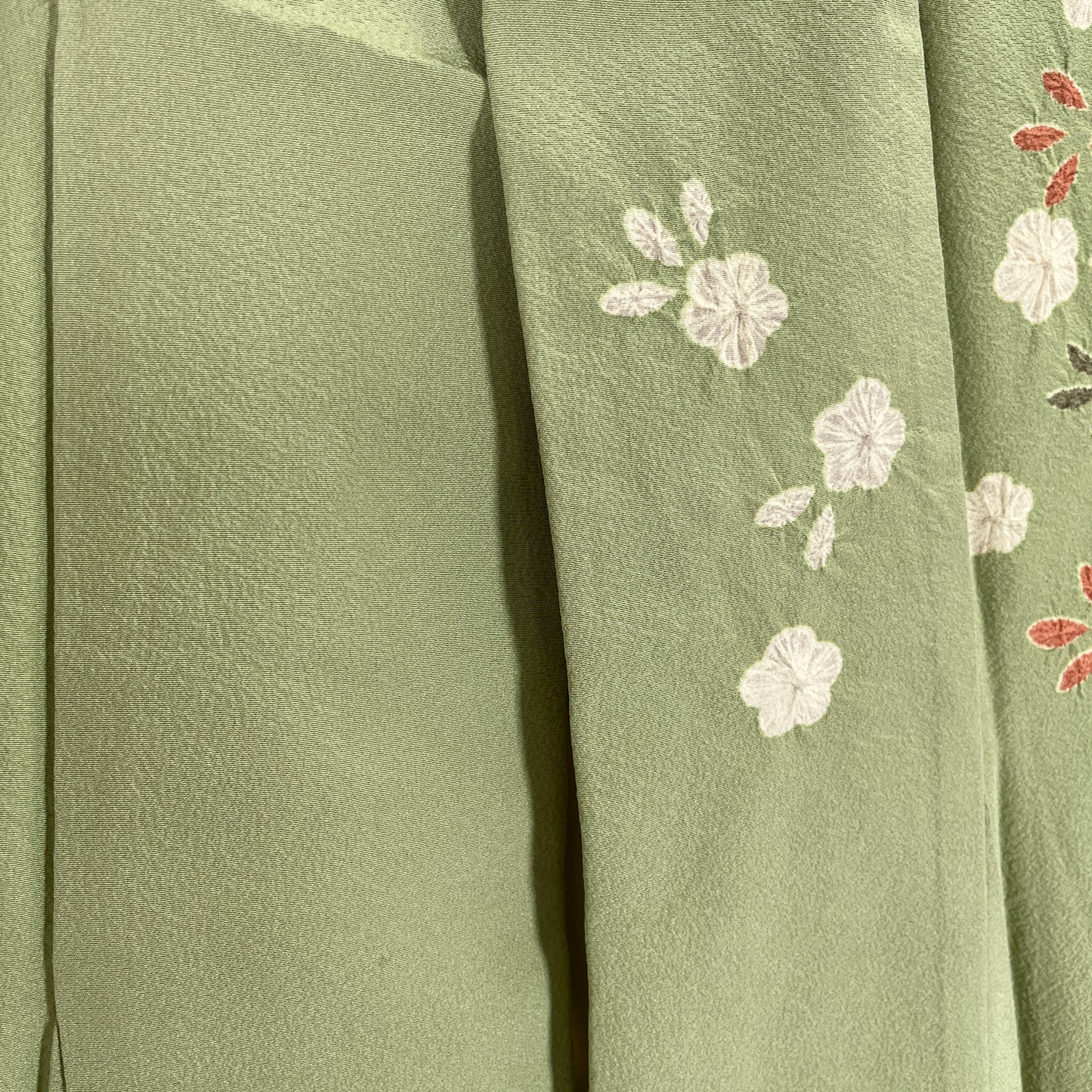 K127337-2　訪問着　桜枝文様　若草色