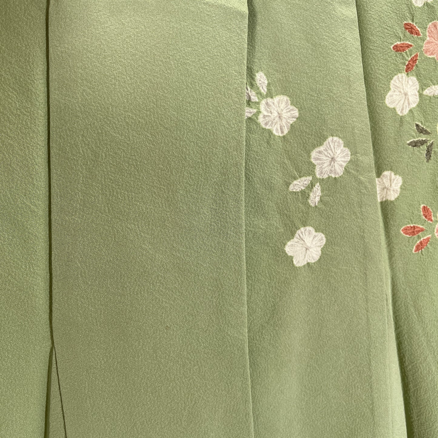 K127337-2　訪問着　桜枝文様　若草色