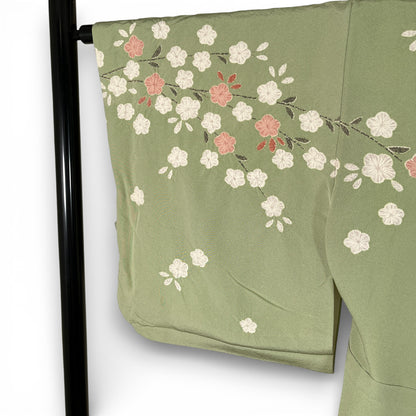 K127337-2　訪問着　桜枝文様　若草色