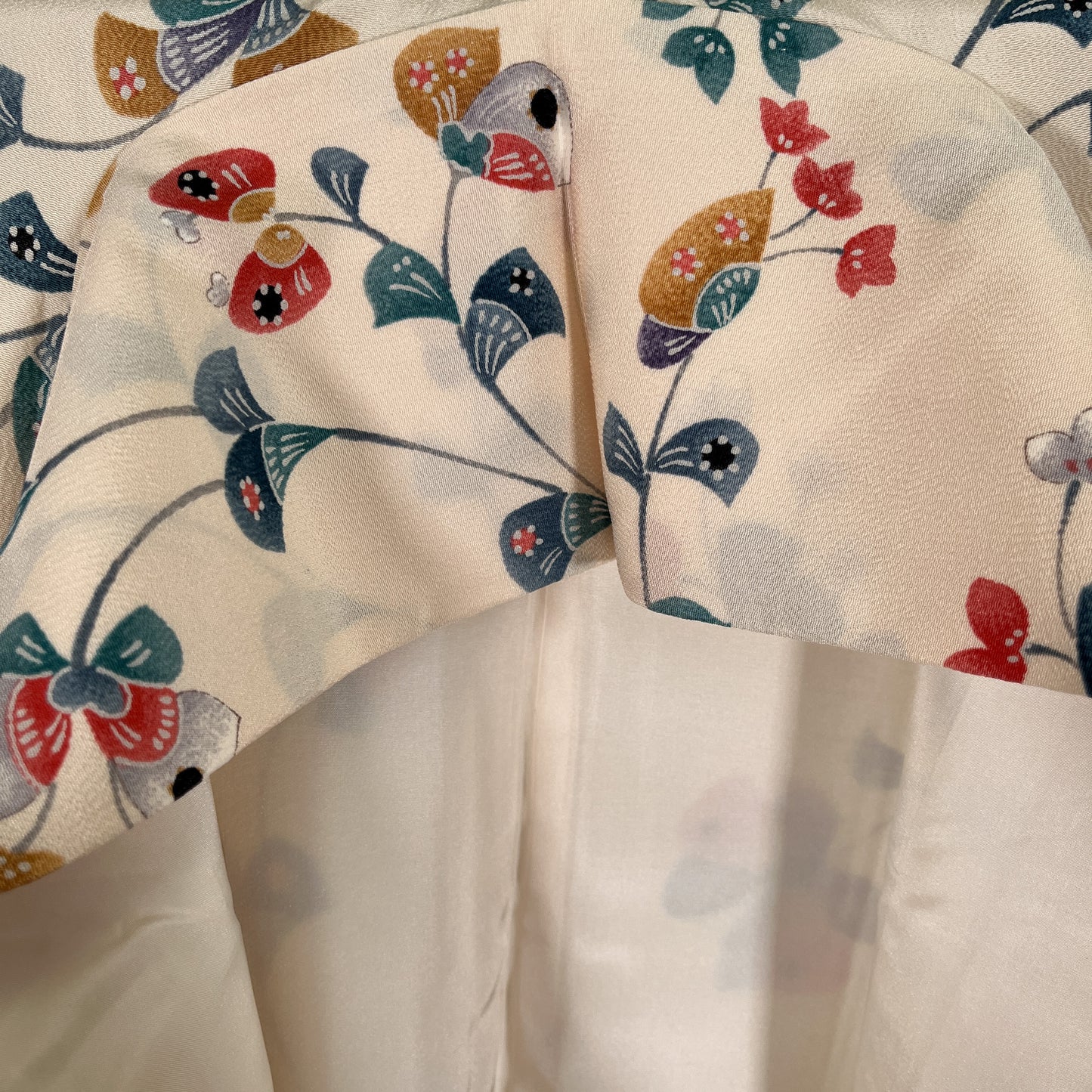 K96931　小紋　草花文様　アイボリー