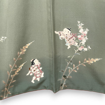 K55597-3　付下げ　童子　草花文様　灰緑色