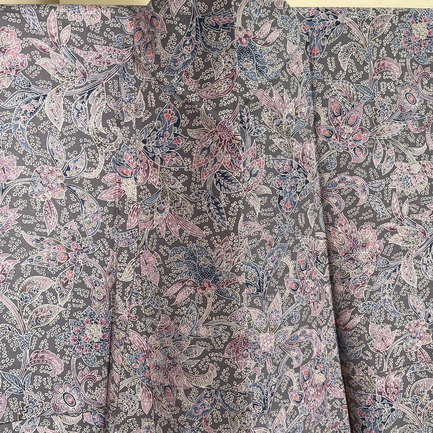 K23554-2　小紋　淡色更紗文様　グレー　薄紫