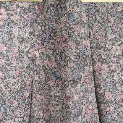 K23554-2　小紋　淡色更紗文様　グレー　薄紫