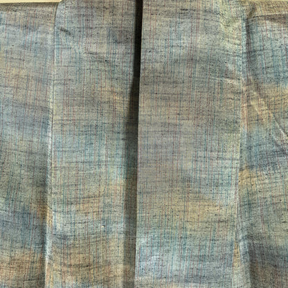 K107110-1　紬　青緑系薄茶のぼかし調　横段文様