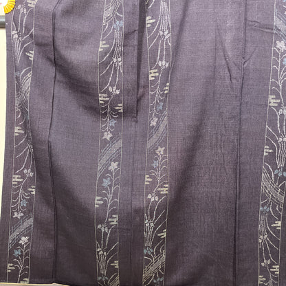 ati-K38　紬　縞文様　草花文様　濃紺