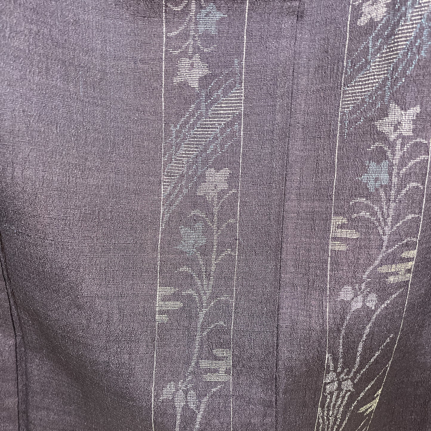 ati-K38　紬　縞文様　草花文様　濃紺