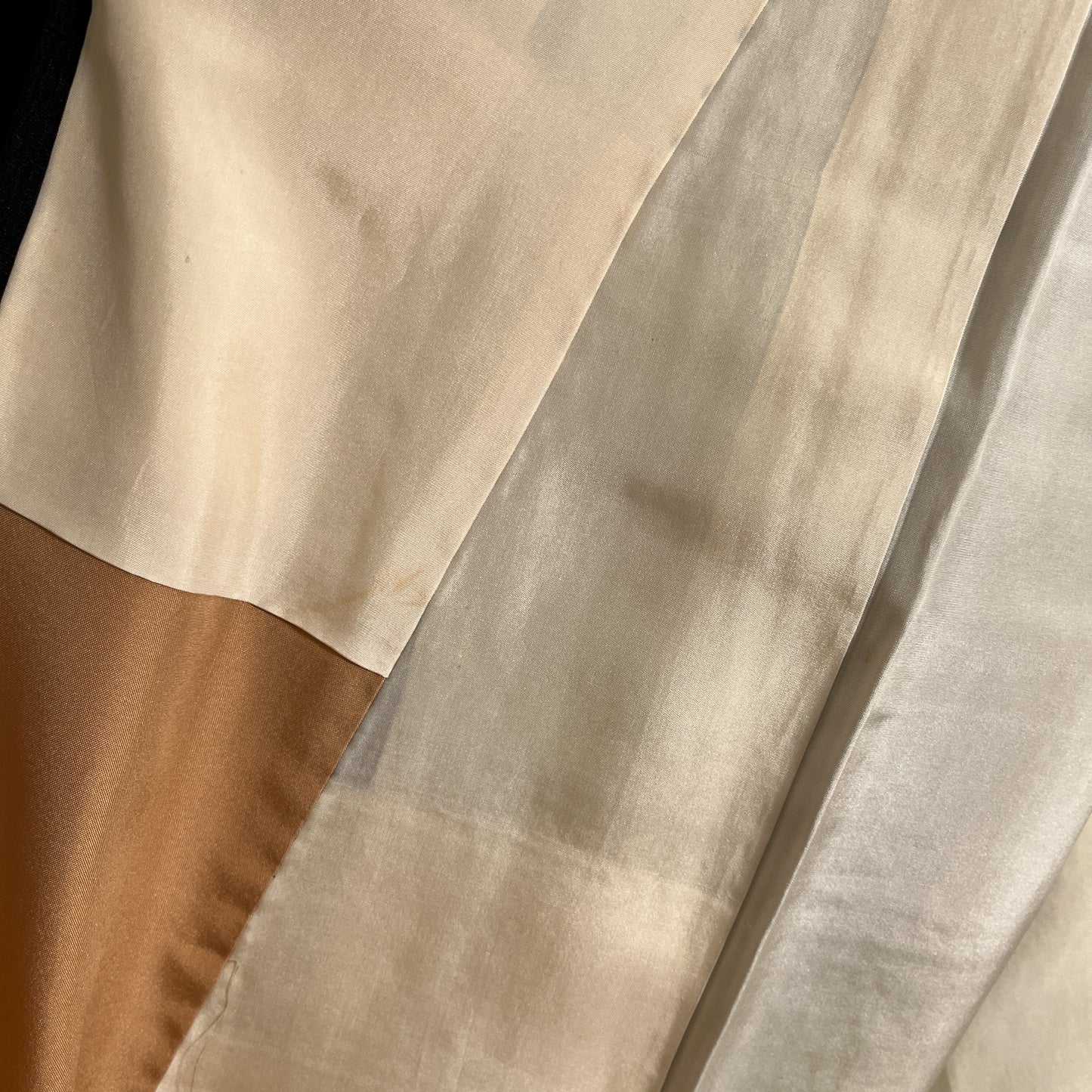 ati-K38　紬　縞文様　草花文様　濃紺