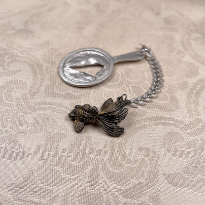 ON003GM　数-SUU- 出目金根付