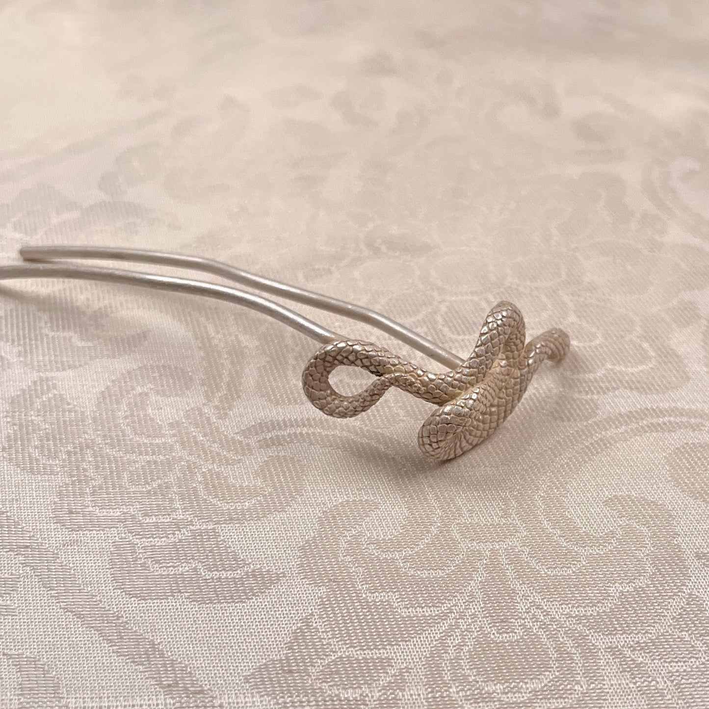 OK005WH　数-SUU- 大蛇かんざしWH