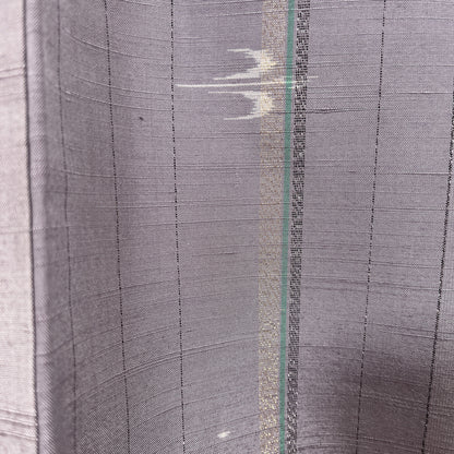 K121219-1　紬　縞文様　銀糸　薄藤鼠