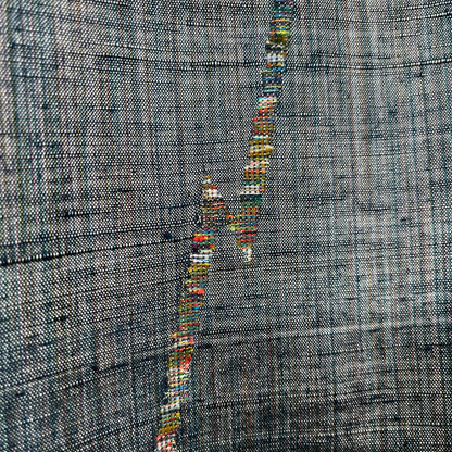 K121426-2　紬　流線文　刺繍　青鼠