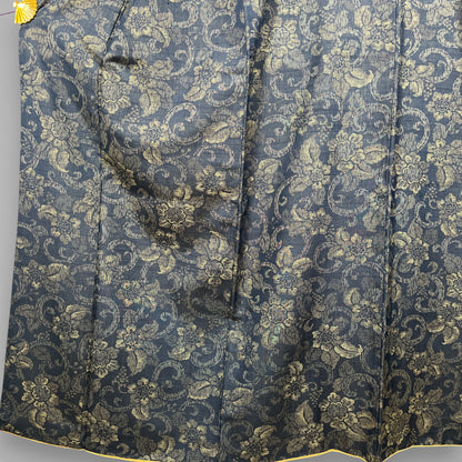 K107082-1　紬　更紗唐草文様　黒地黄土色