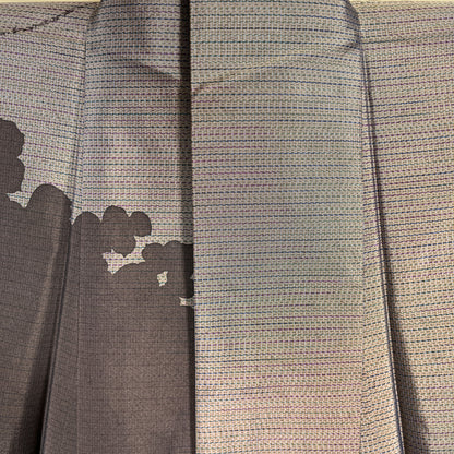 K12656-4　紬　枝花文様　焦茶鼠