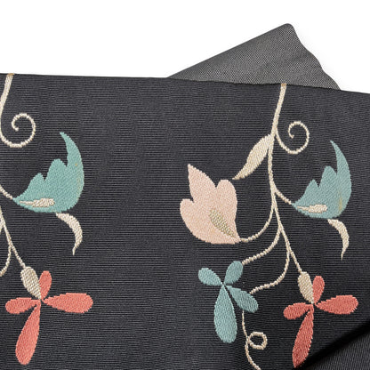 B107001-12　名古屋帯　黒地　草花文様