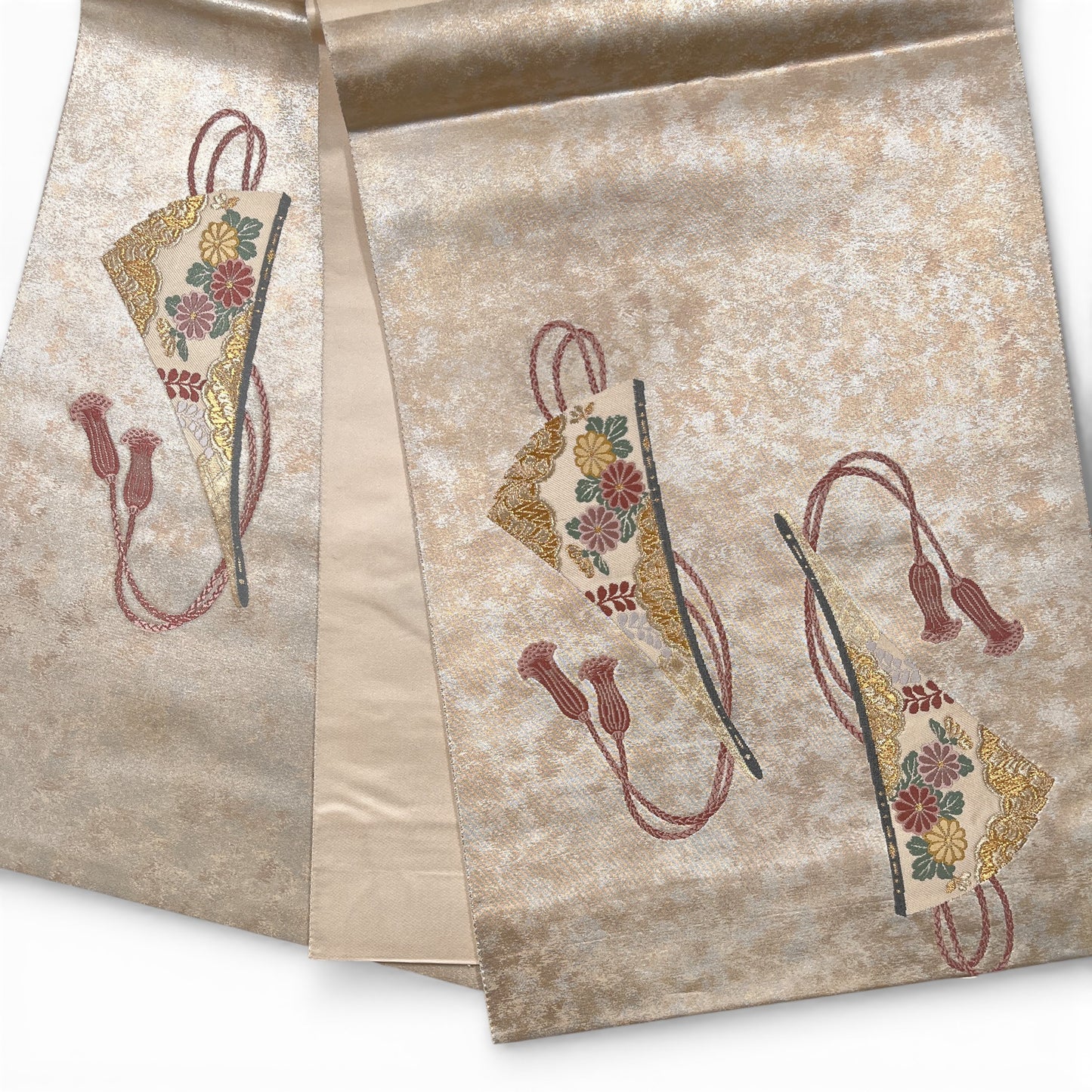 B132823-1　袋帯　宝尽くし　貝桶文様　金糸　本銀摺箔