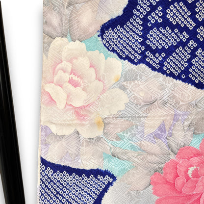 K3011358　振袖　青地 絞り調 鹿の子に牡丹文様