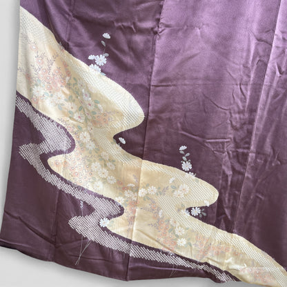 2977-4　付下げ　葡萄色　刺繍　絞り　流水花文様