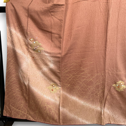 399-2　訪問着　茶色　金彩草花文様　刺繍　