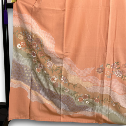 298-2　訪問着　サーモンオレンジ　花柄　流水に四季花文