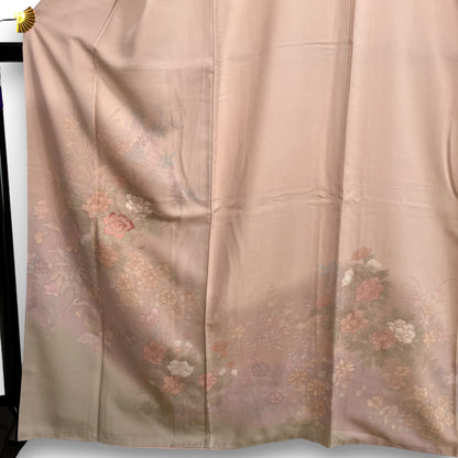 396-2　訪問着　淡桜色　花柄　刺繍　暈しに四季花文