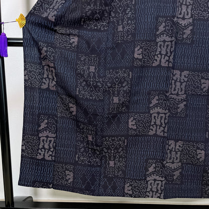 K87135-8　小紋　単衣　濃紺　市松取更紗文様