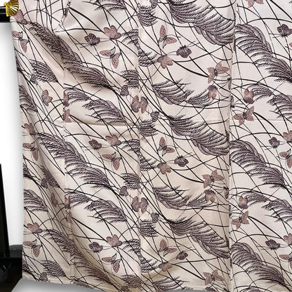 K166930-1　夏着物　小紋　薄文　蝶文　秋草柄　生成り色